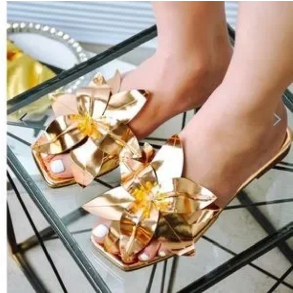 Cape Robbin Metallic Gold Floral Slide Sandals - Picture 1 of 4